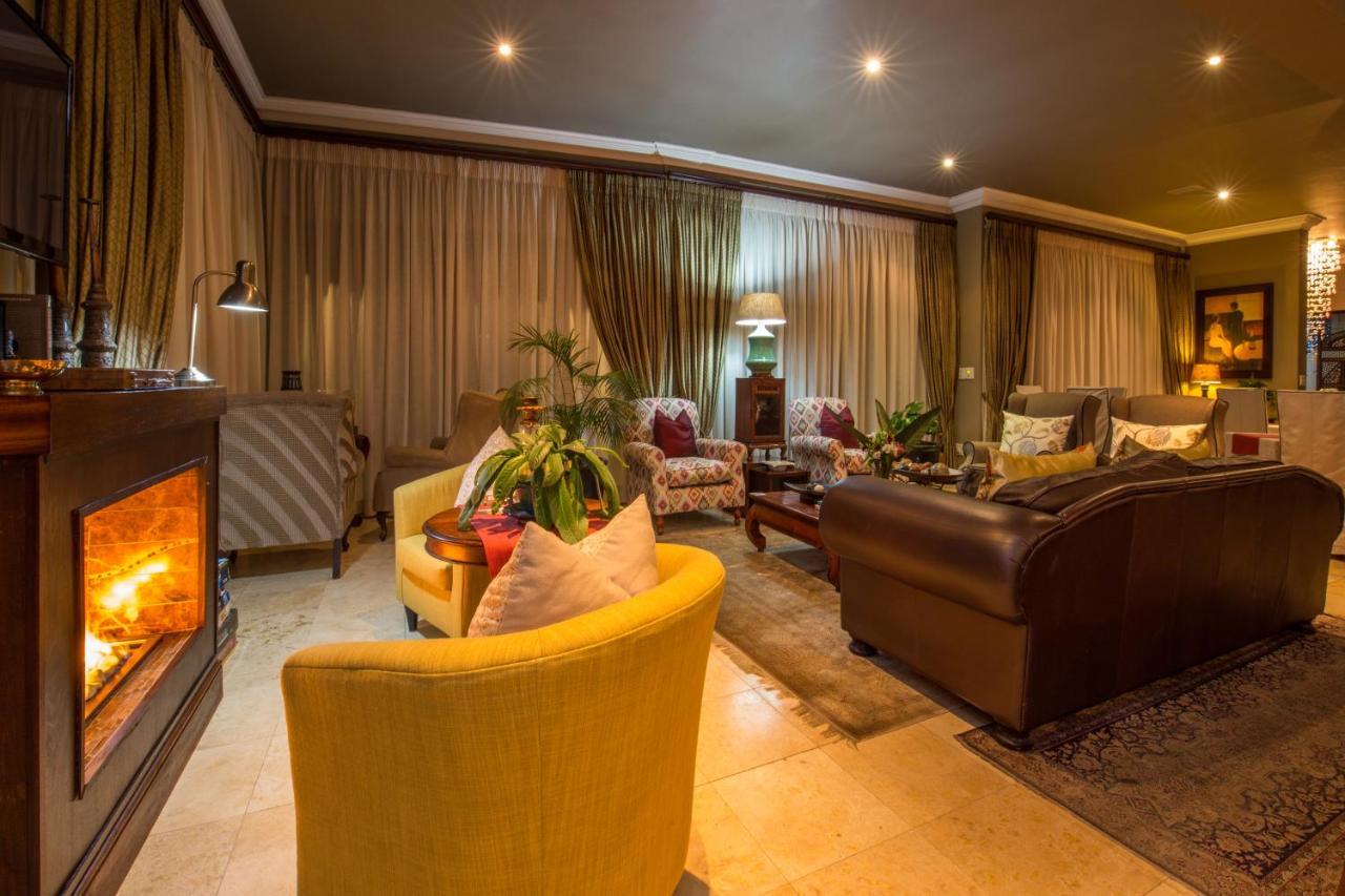 קניסנה Alexander Guest House מראה חיצוני תמונה