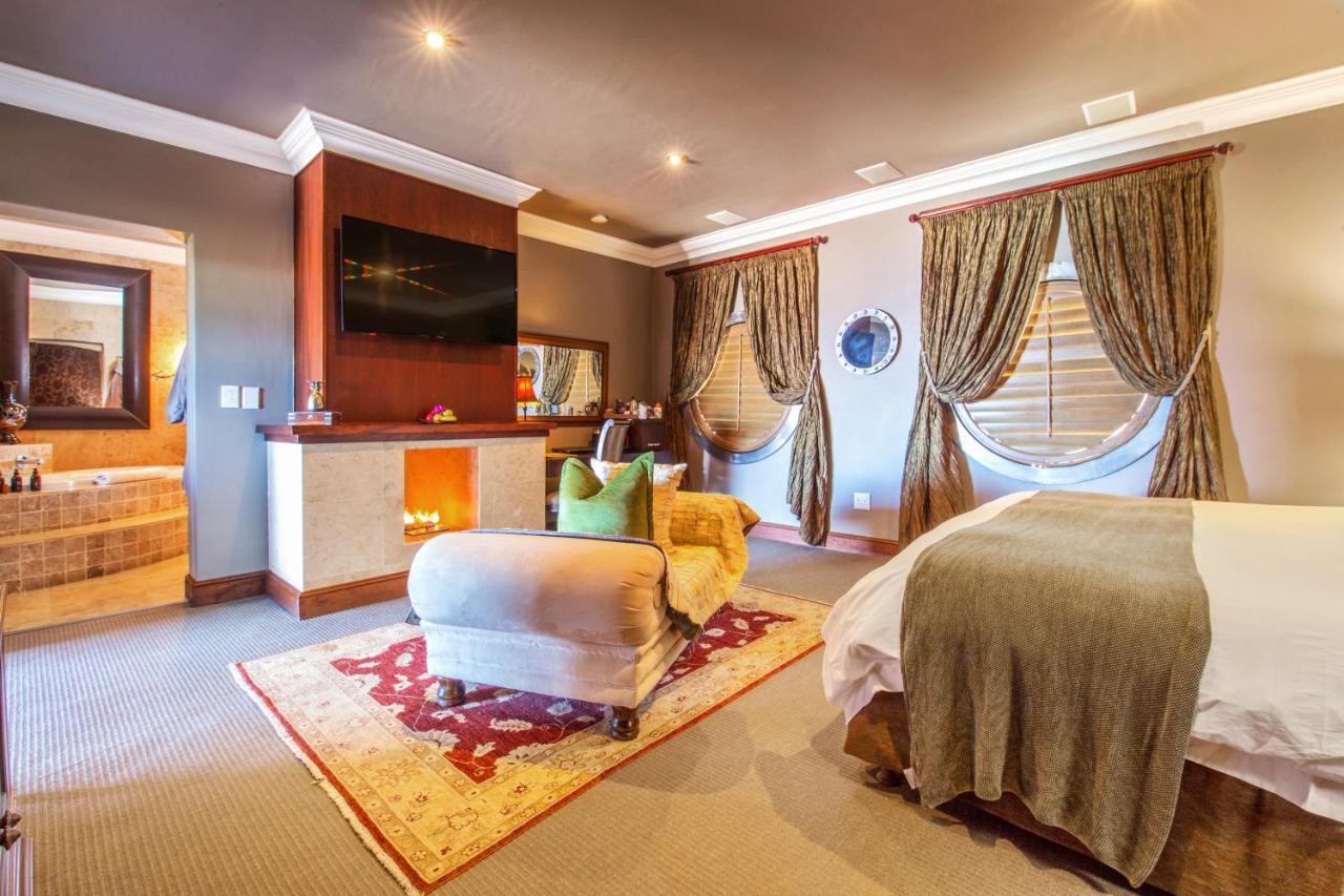 קניסנה Alexander Guest House מראה חיצוני תמונה